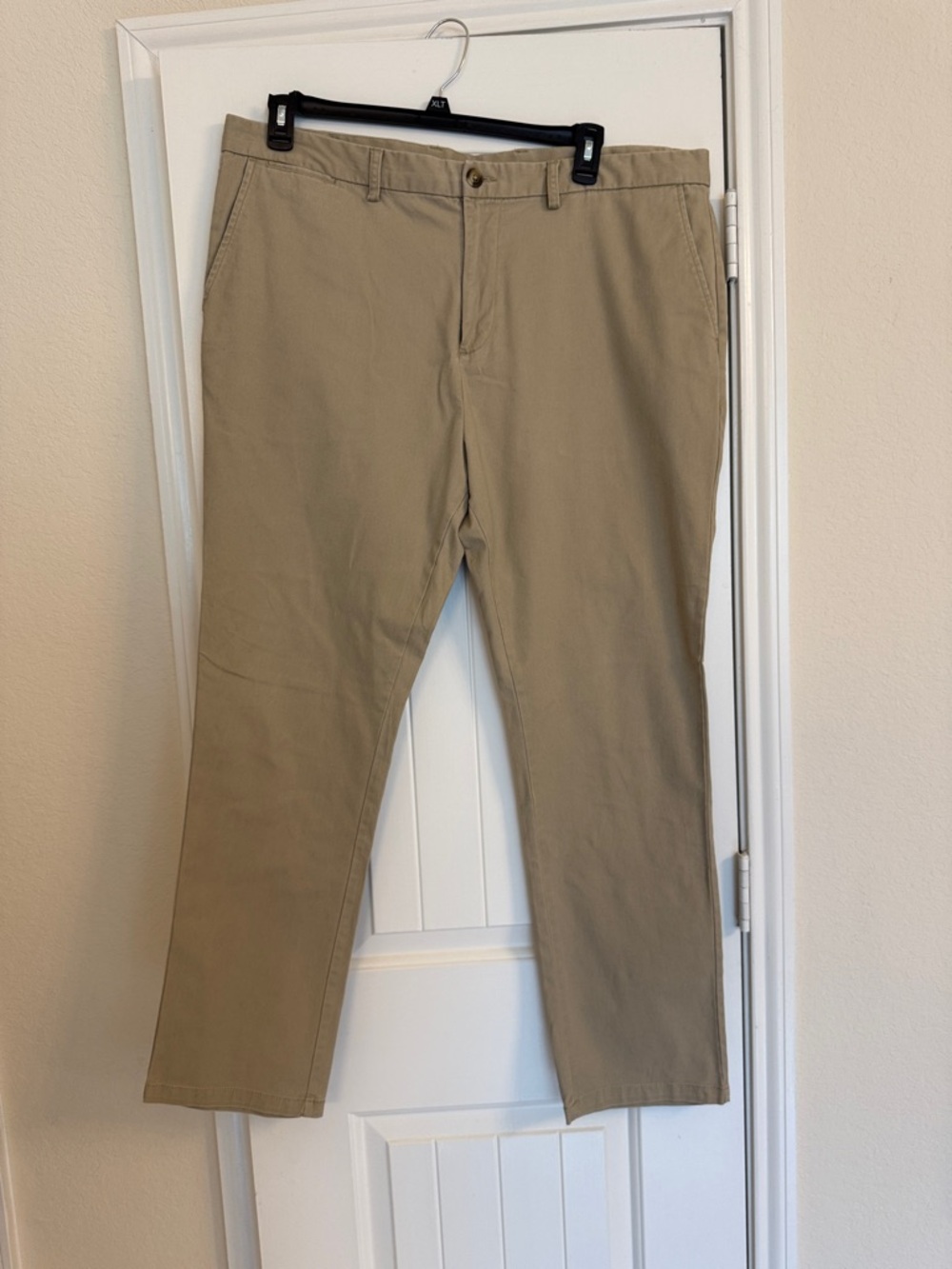 Old Navy Men’s Tan Chino Khaki Pants Ultimate Slim Built-In Flex 40x32
